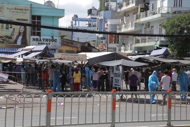 8 chuỗi lây nhiễm mới tại TPHCM