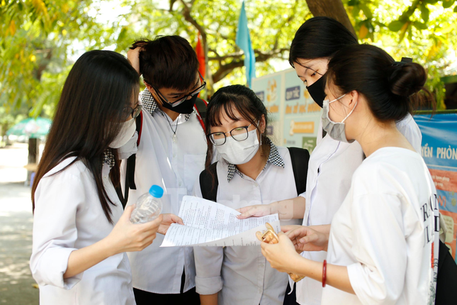 Có nên dùng hết các phương án xét tuyển để tăng cơ hội vào trường ĐH?