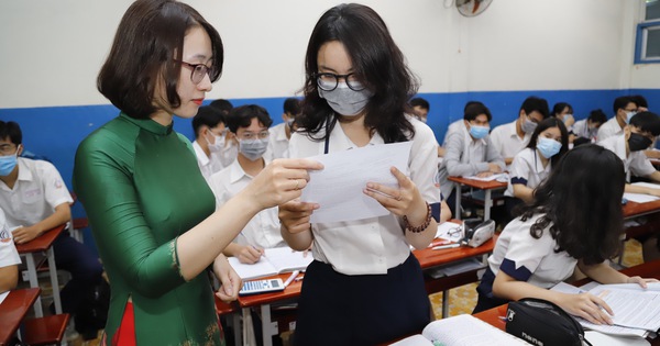 Đăng ký thi tốt nghiệp THPT năm 2022 Thí sinh quan tâm nhóm ngành xã hội