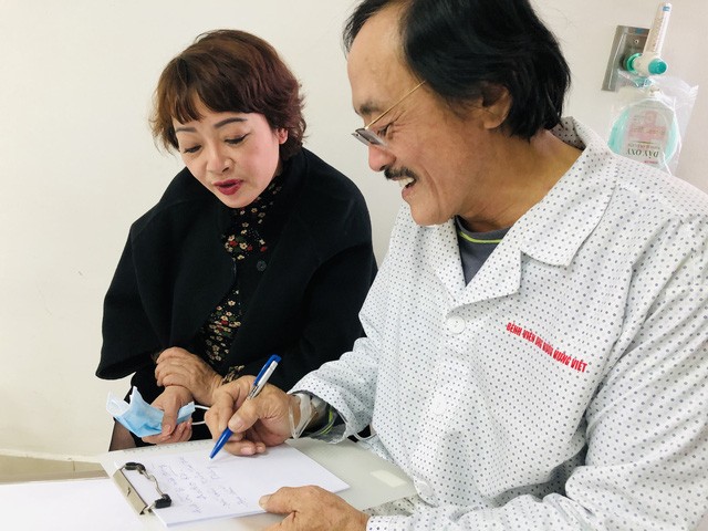 Nghệ sĩ Giang còi xác nhận ung thư họng, đã di căn