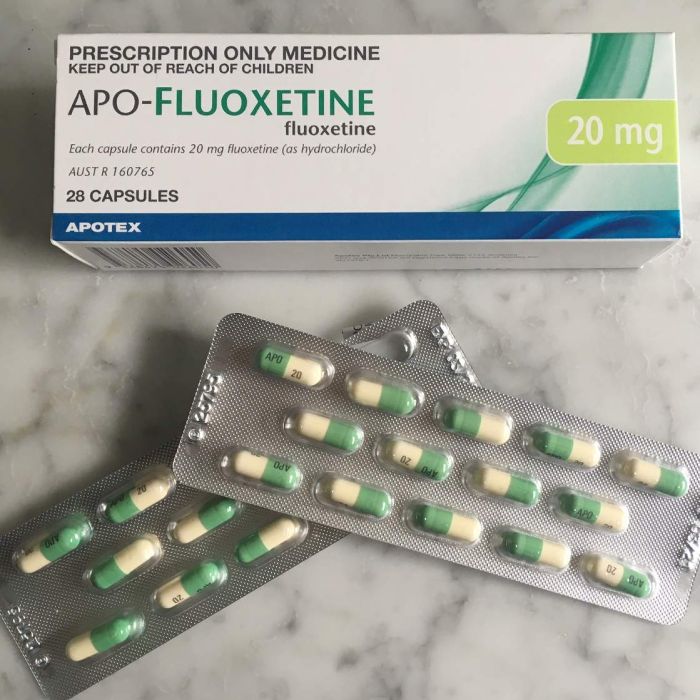 Những lưu ý khi dùng thuốc fluoxetine là gì?