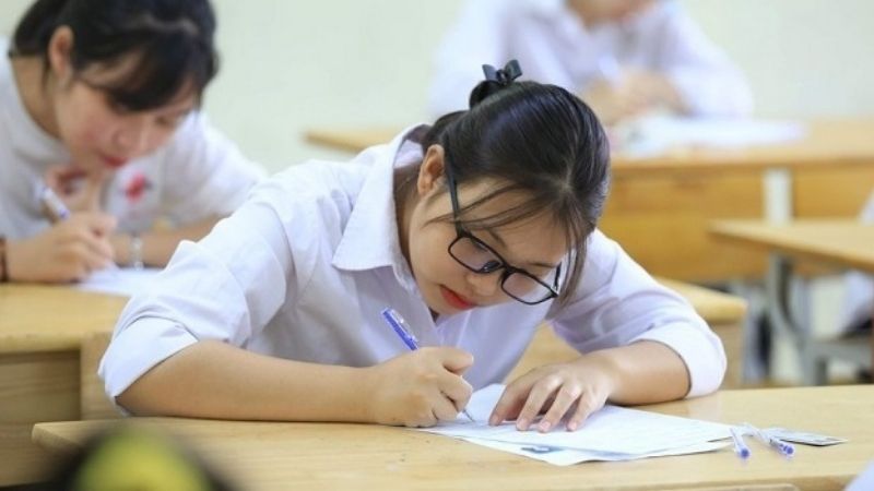 Thí sinh có thể sử dụng điểm học bạ để sớm giữ vé vào đại học