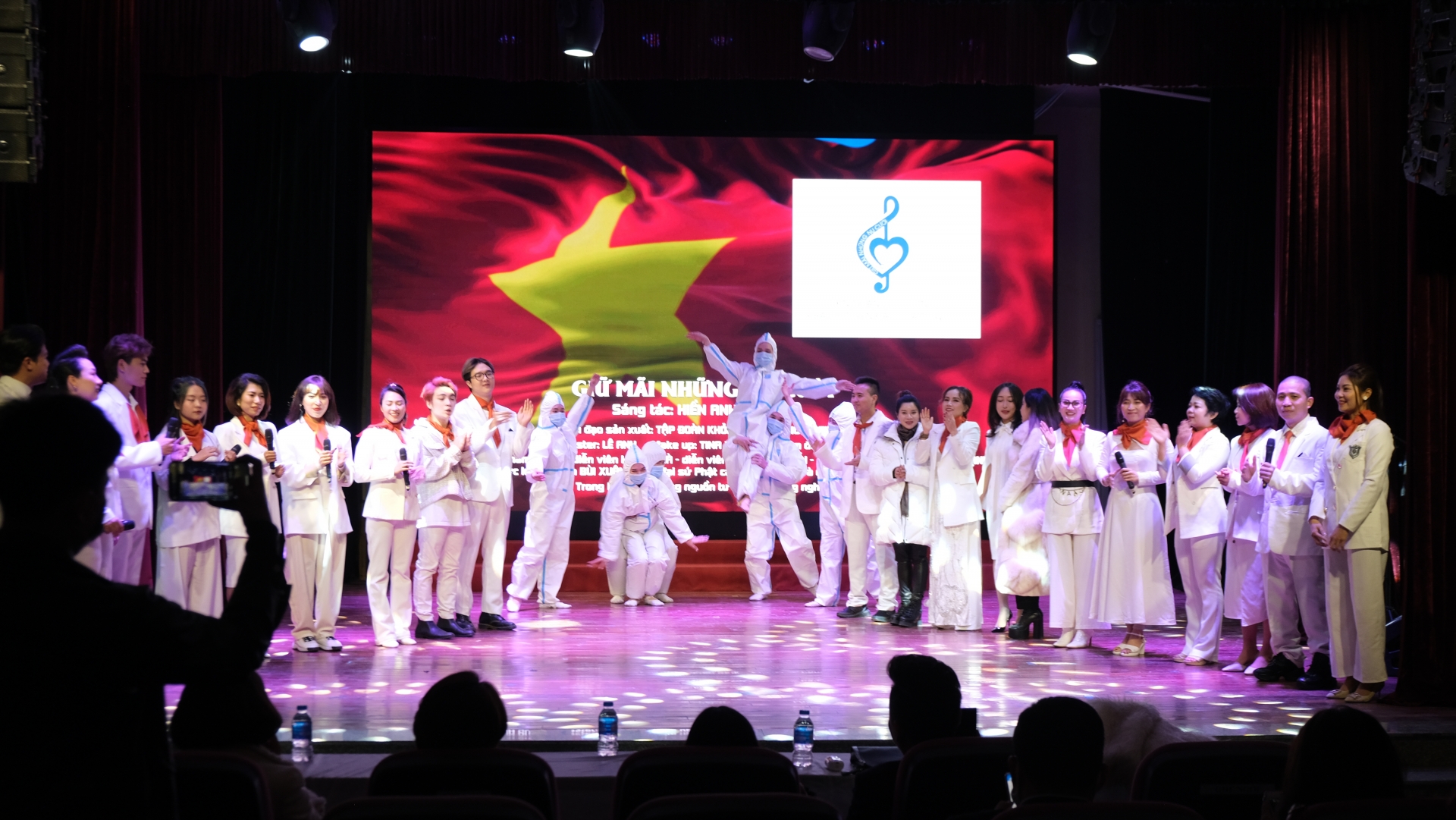 TOP 9 bài hát về ngành Y hay, nổi bật 2026 nhiều người bình chọn