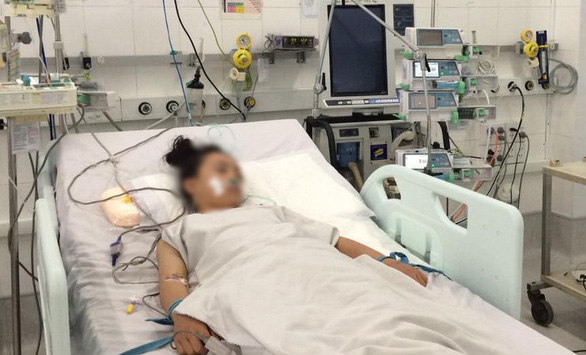 Bé gái 12 tuổi được cứu sống bằng cách dùng tim phổi nhân tạo