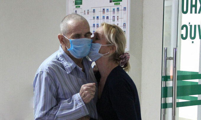 Bệnh nhân Anh từng phải thở bằng máy đã khỏi bệnh