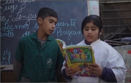 “Con nhà người ta”: 12 tuổi đã lên chức hiệu trưởng trường THCS