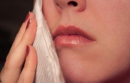 Dấu hiệu nhận biết và cách chữa nhức răng hàm trên