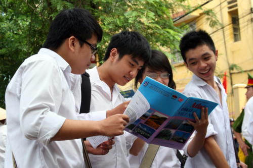 Đề thi KSCĐ môn Địa Lý của trường THPT Bình Xuyên