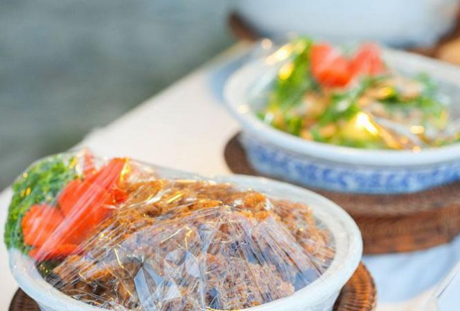 Dùng màng bọc thực phẩm theo cách này "giết" sức khỏe nhanh khủng khiếp