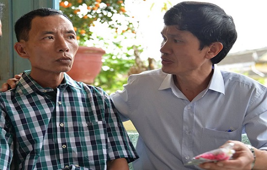 Được bác sĩ cưu mang 26 năm, bệnh nhân tâm thần ngỡ qua đời nay đã đoàn tụ