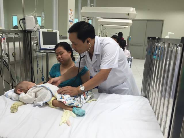 Hà Nội: Hàng trăm trẻ nhập viện do ô nhiễm không khí gây ra với hàng loạt các bệnh về đường hô hấp