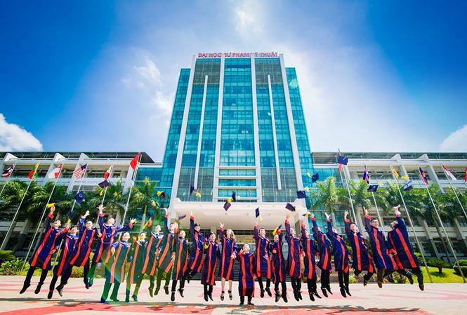 Hơn 400 sinh viên trường ĐH Sư phạm Kỹ thuật TPHCM bị buộc thôi học