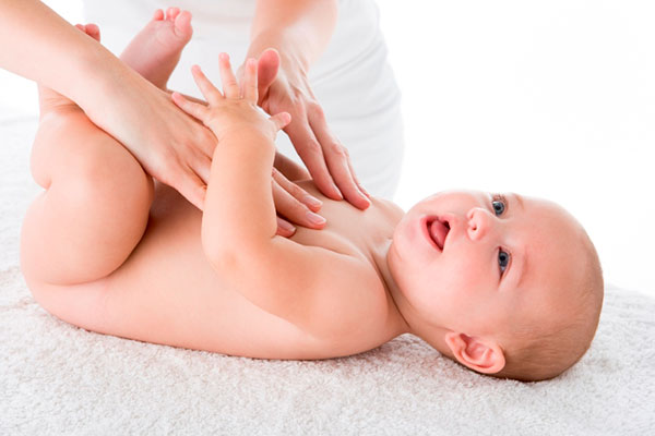 Hướng dẫn cách chữa sôi bụng, đầy hơi ở trẻ sơ sinh nhanh chóng