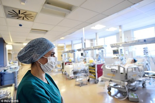 Ít nhất 100 bác sĩ Italy tử vong vì Covid-19