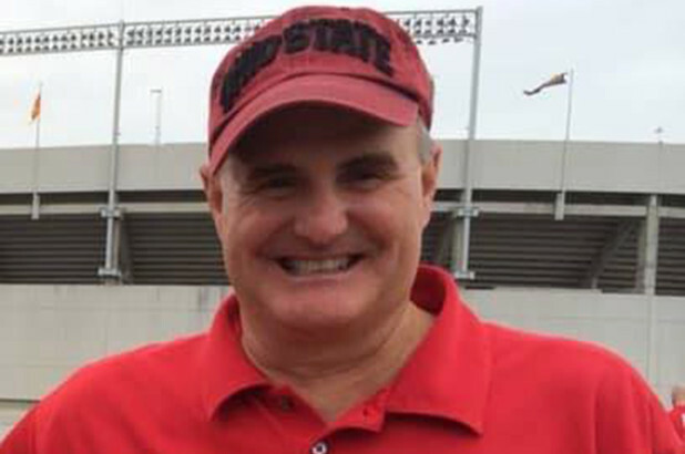 Người đàn ông nói phong tỏa là ngu ngốc chết vì nCoV