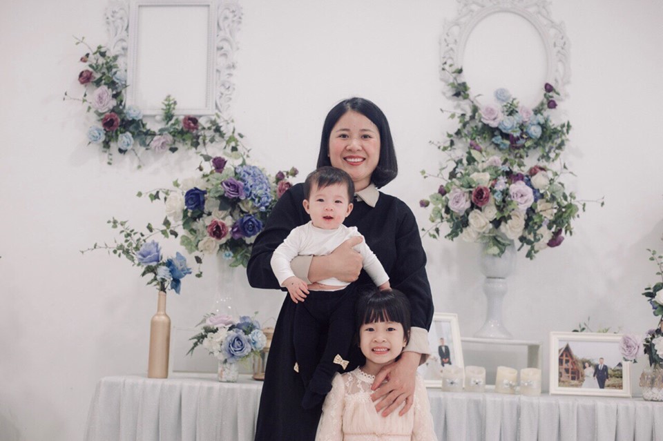 Người mẹ hai lần dừng điều trị ung thư gan để sinh con đã chạm đến trái tim nhiều người