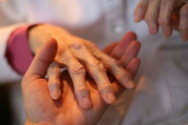 Những thông tin cần biết về thuốc trị bệnh phong Clofazimin