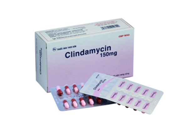 Tác dụng phụ cần lưu ý của kháng sinh Clindamycin