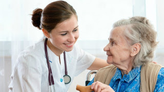 Thời gian đào tạo sơ cấp chăm sóc sức khỏe người già bao lâu?