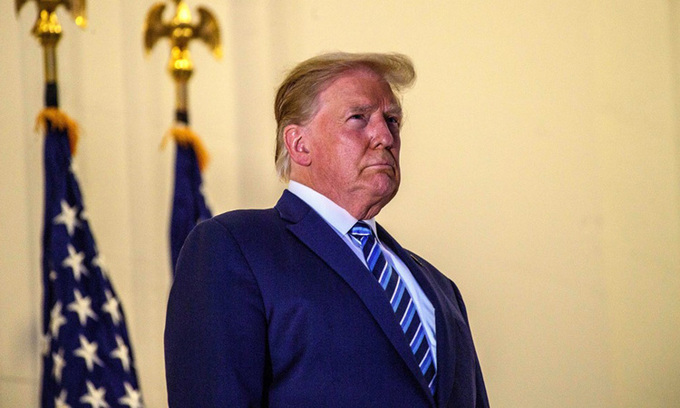 Tổng thống Donald Trump không còn triệu chứng Covid 19
