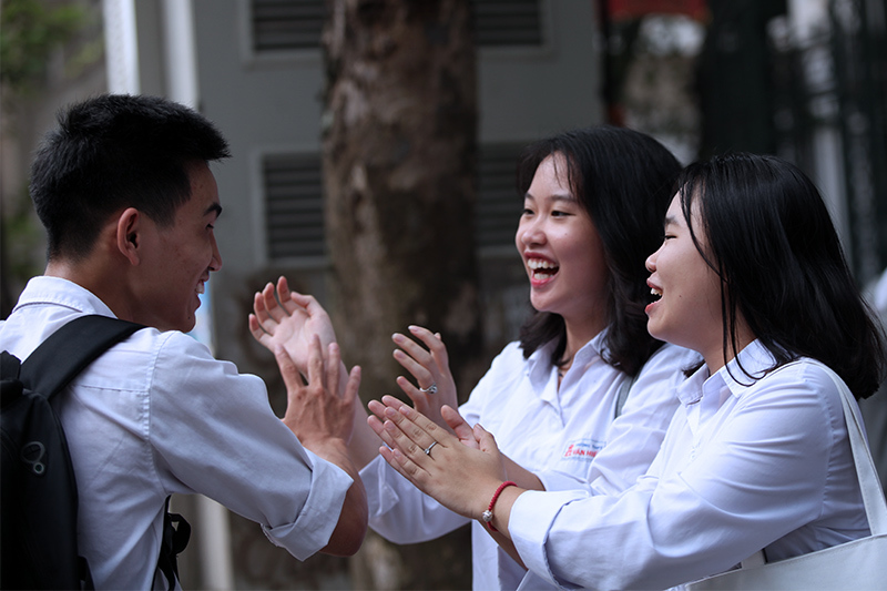 Các Sĩ tử nhận xét thế nào về đề Ngữ Văn năm nay?