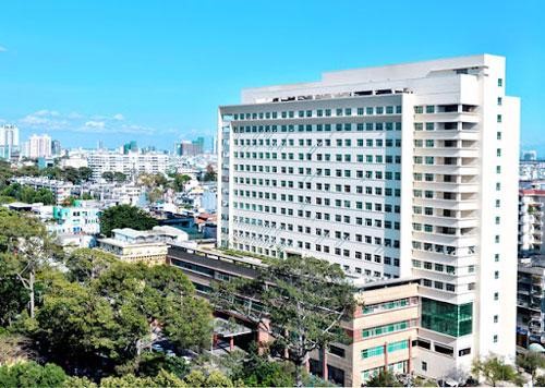 Tại sao nên học Cao đẳng Y Dược ở TPHCM?
