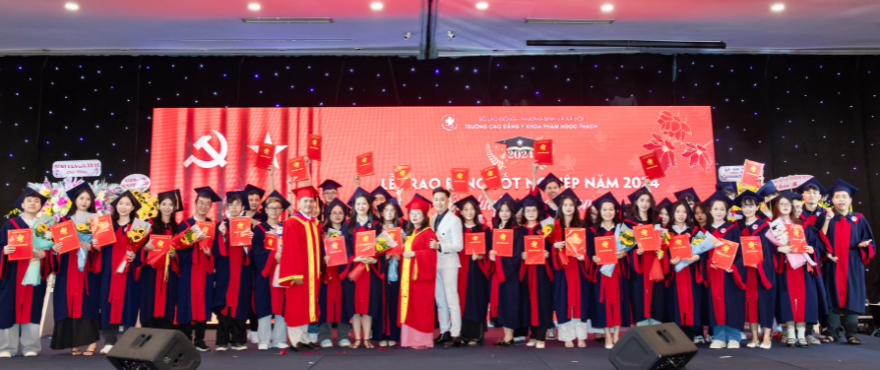 Trường Cao đẳng Y khoa Phạm Ngọc Thạch đào tạo sinh viên Y Dược 