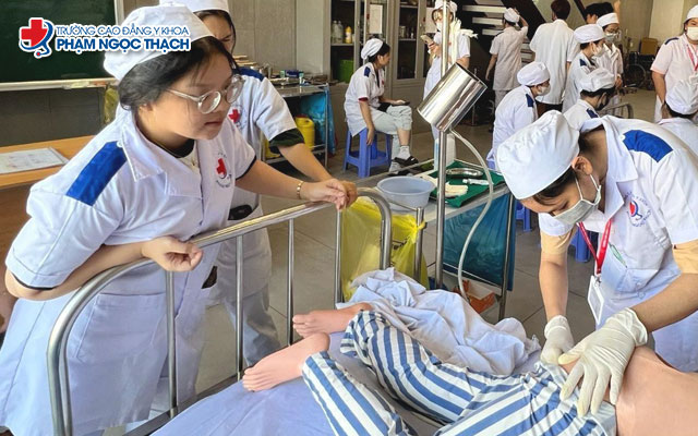 Trường Cao đẳng Y khoa Phạm Ngọc Thạch là một trong những trường đào tạo Y Dược uy tín tại Việt Nam