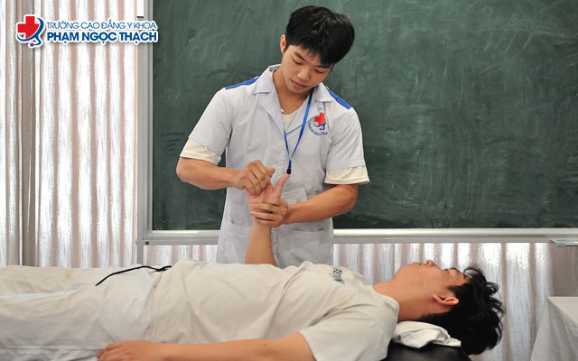 Thời gian và hình thức đăng ký xét tuyển