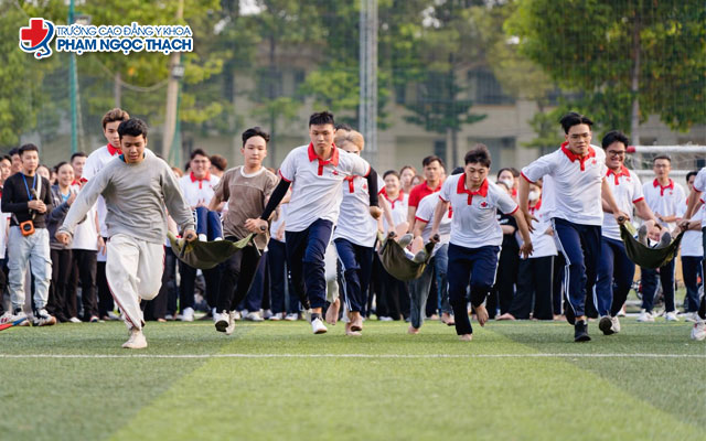 Đại hội thể thao - Hoạt động ngoại khóa gắn kết sinh viên 