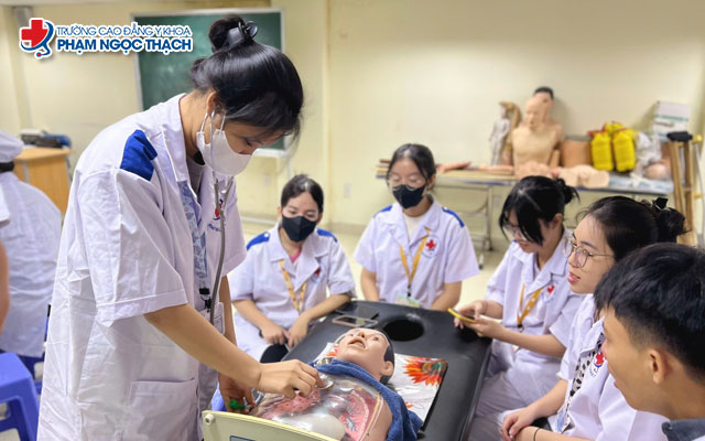 Các kỹ năng mềm quan trọng của Điều dưỡng viên