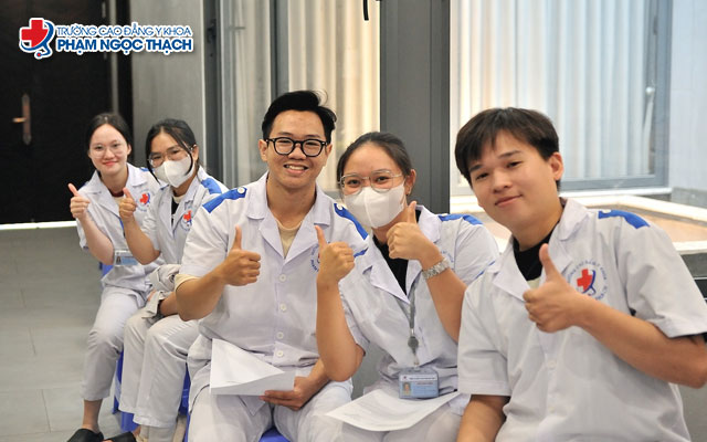 Thời gian, hình thức đào tạo và học phí của chương trình đào tạo liên thông Đại học ngành Điều dưỡng