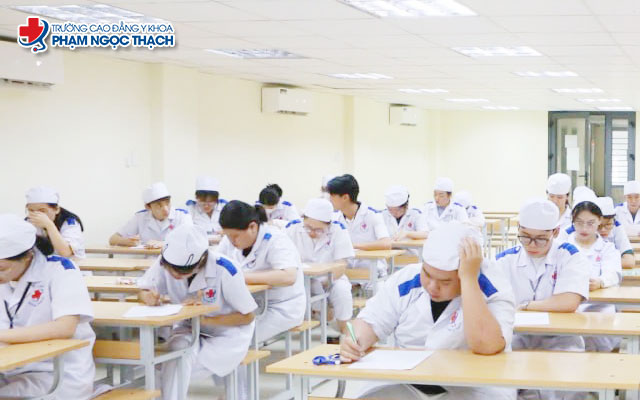 Những lưu ý khi chuẩn bị hồ sơ xét tuyển Cao đẳng Dược