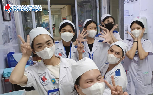 Người Y sĩ Đa khoa cần có bằng cấp hợp pháp