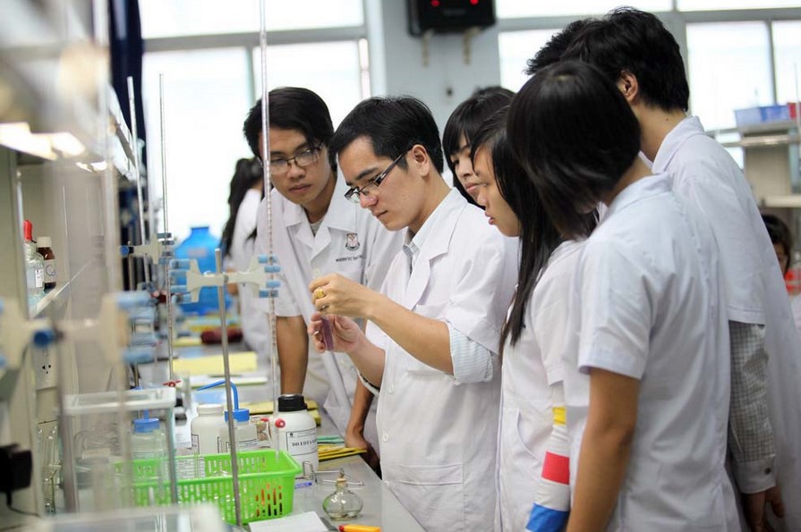 Vì sao không nên rút ngắn thời gian học Cao đẳng Dược?