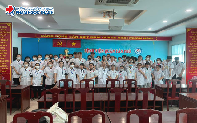 Sinh viên thực tập tại bệnh viện Tân Phú
