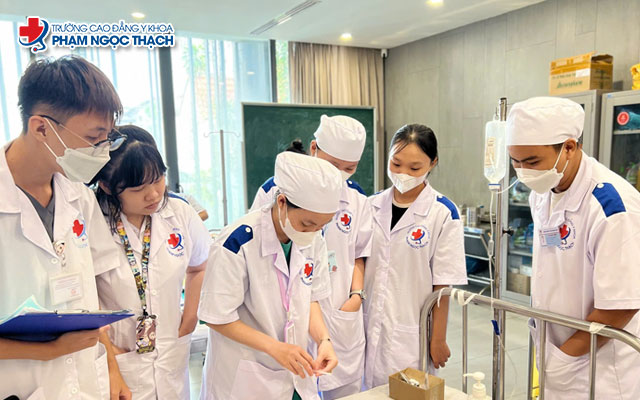 Thời gian khám của Y sĩ Y học cổ truyền giới hạn không?
