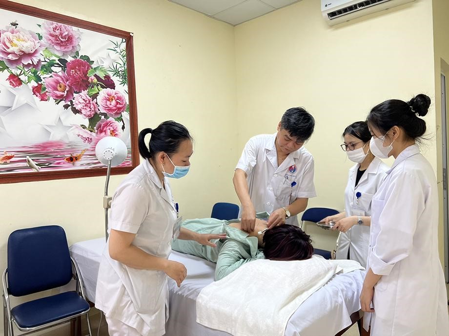 Ưu điểm và hạn chế của hệ Cao đẳng Y sĩ đa khoa
