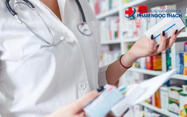 Vai trò của việc sử dụng đơn thuốc mẫu trong công việc người Dược sĩ