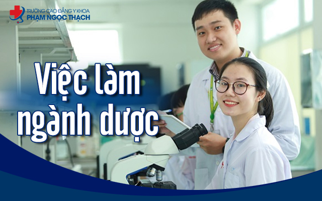 Việc l&agrave;m ng&agrave;nh Dược ng&agrave;y c&agrave;ng thu h&uacute;t sự quan t&acirc;m nhờ vai tr&ograve; thiết yếu trong hệ thống chăm s&oacute;c sức khỏe cộng đồng
