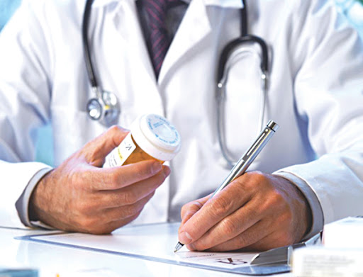 y-si-co-duoc-ke-don-thuoc-khong