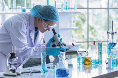 Dược học và Hóa dược là gì? So sánh sự khác nhau chi tiết