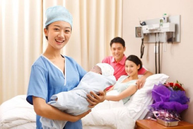 Ngành hộ sinh là gì? Tìm hiểu công việc của nữ hộ sinh