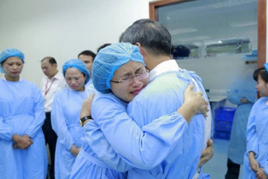 Nữ bác sĩ 43 tuổi: "Nếu có kiếp sau, tôi sẽ không chọn nghề y"